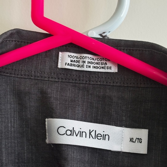 Calvin Klein Men's Charcoal Gray Shirt XL Gently Used - Picture 4 of 8